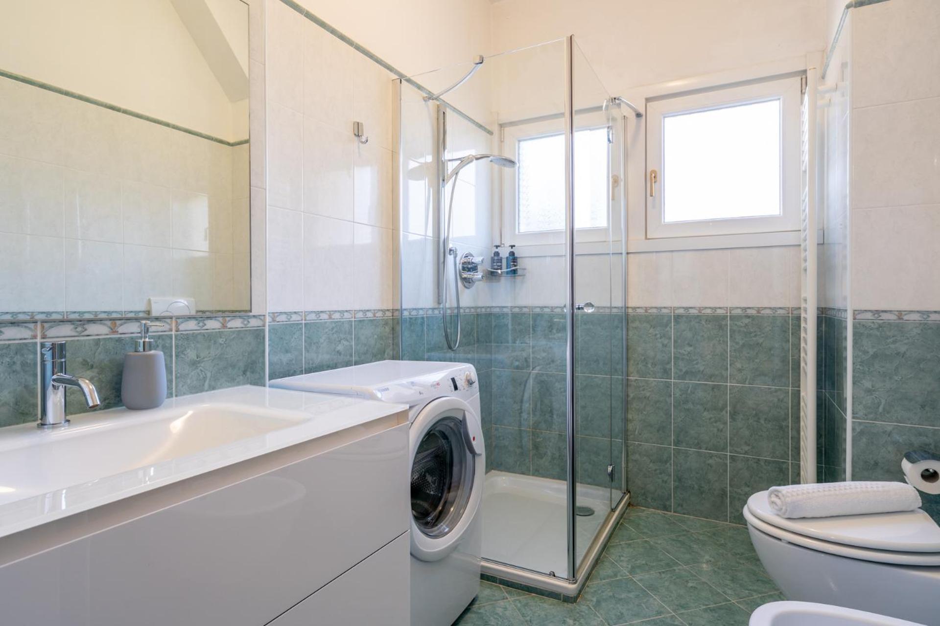 Spacious Apartment At Como Lake Mandello del Lario Esterno foto
